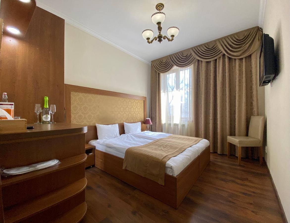 Boomerang Business Hotel 敖德萨 外观 照片