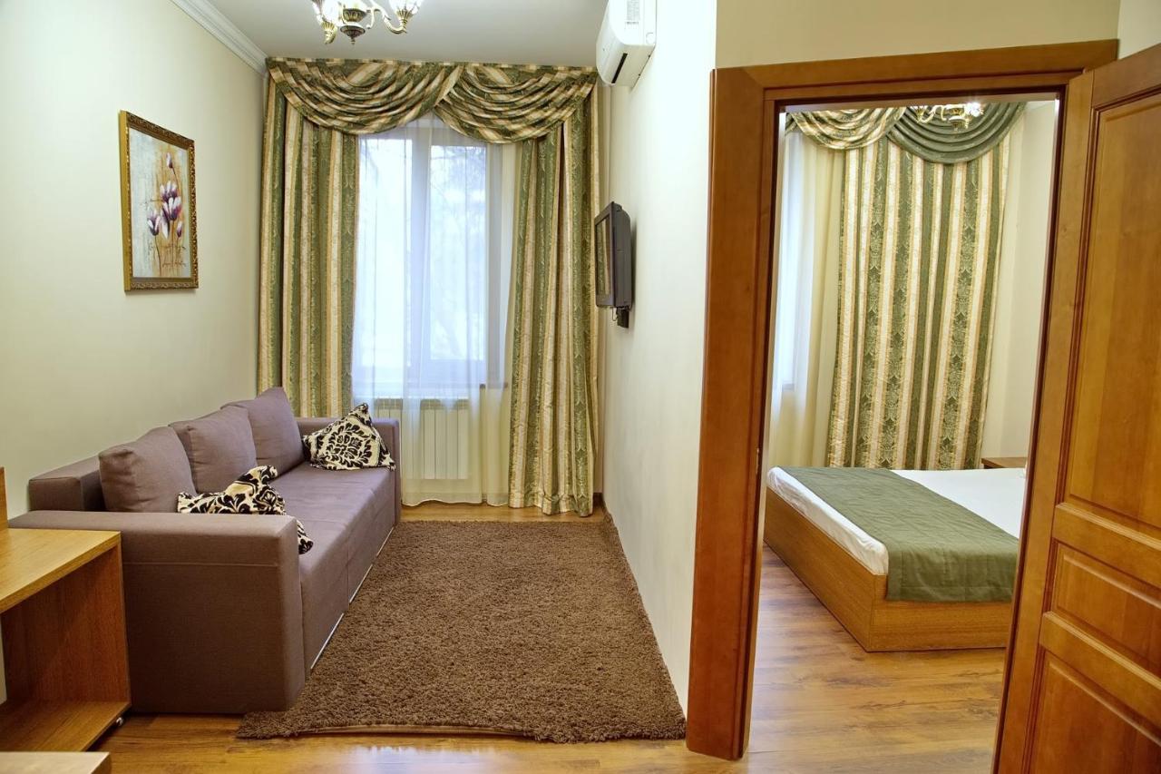 Boomerang Business Hotel 敖德萨 外观 照片