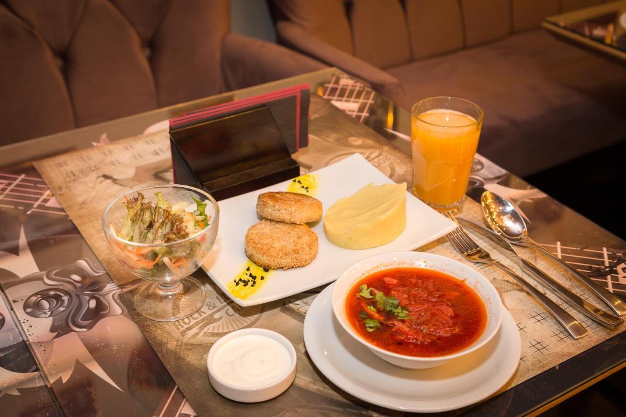 Boomerang Business Hotel 敖德萨 外观 照片