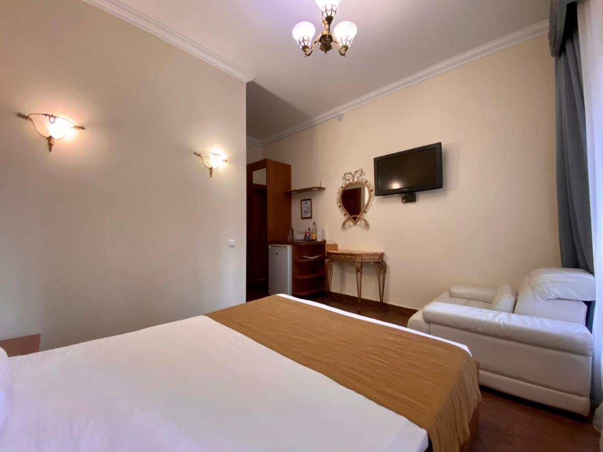 Boomerang Business Hotel 敖德萨 外观 照片